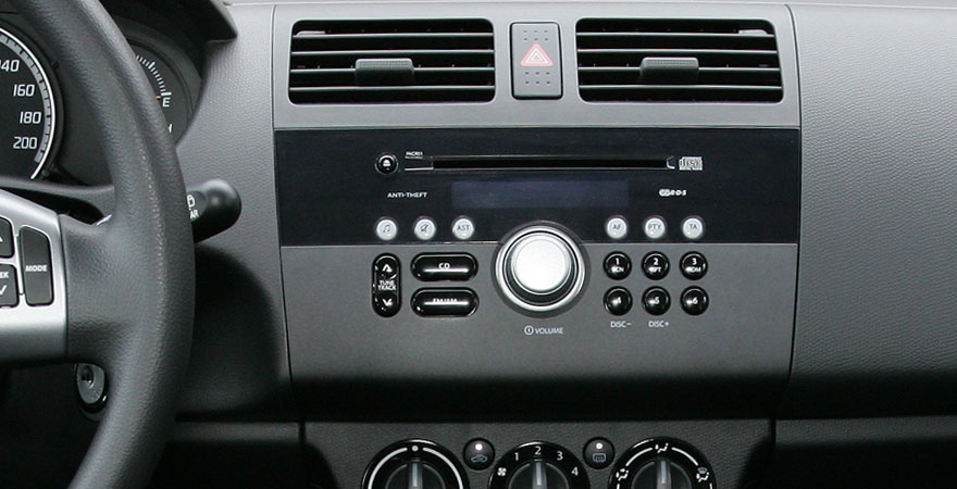 Suzuki Swift II rádió beépítő szett 1 DIN, 2 DIN
