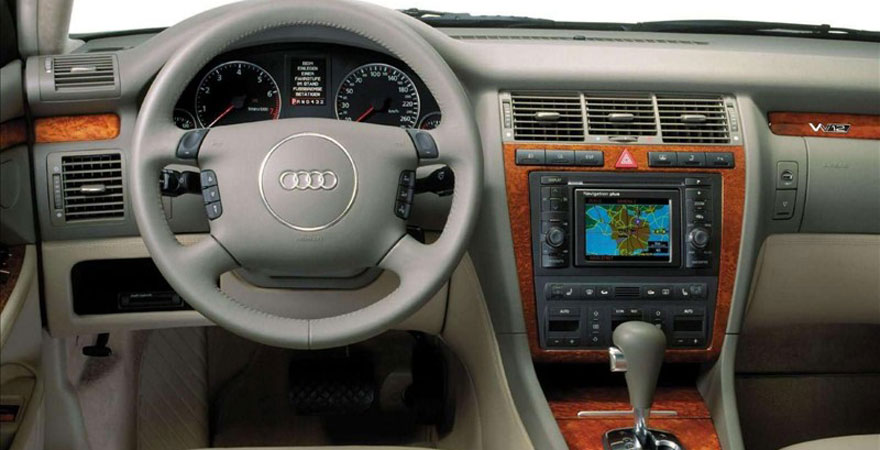 Audi A8, 2 DIN
