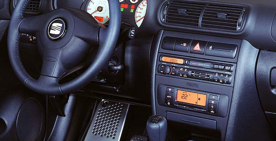 Seat Toledo, 1 DIN (1998-2005)
