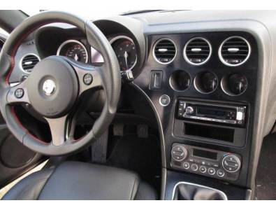 Alfa Romeo 159, Brera 1 DIN autórádió beszerelő keret, fekete (281001-06)